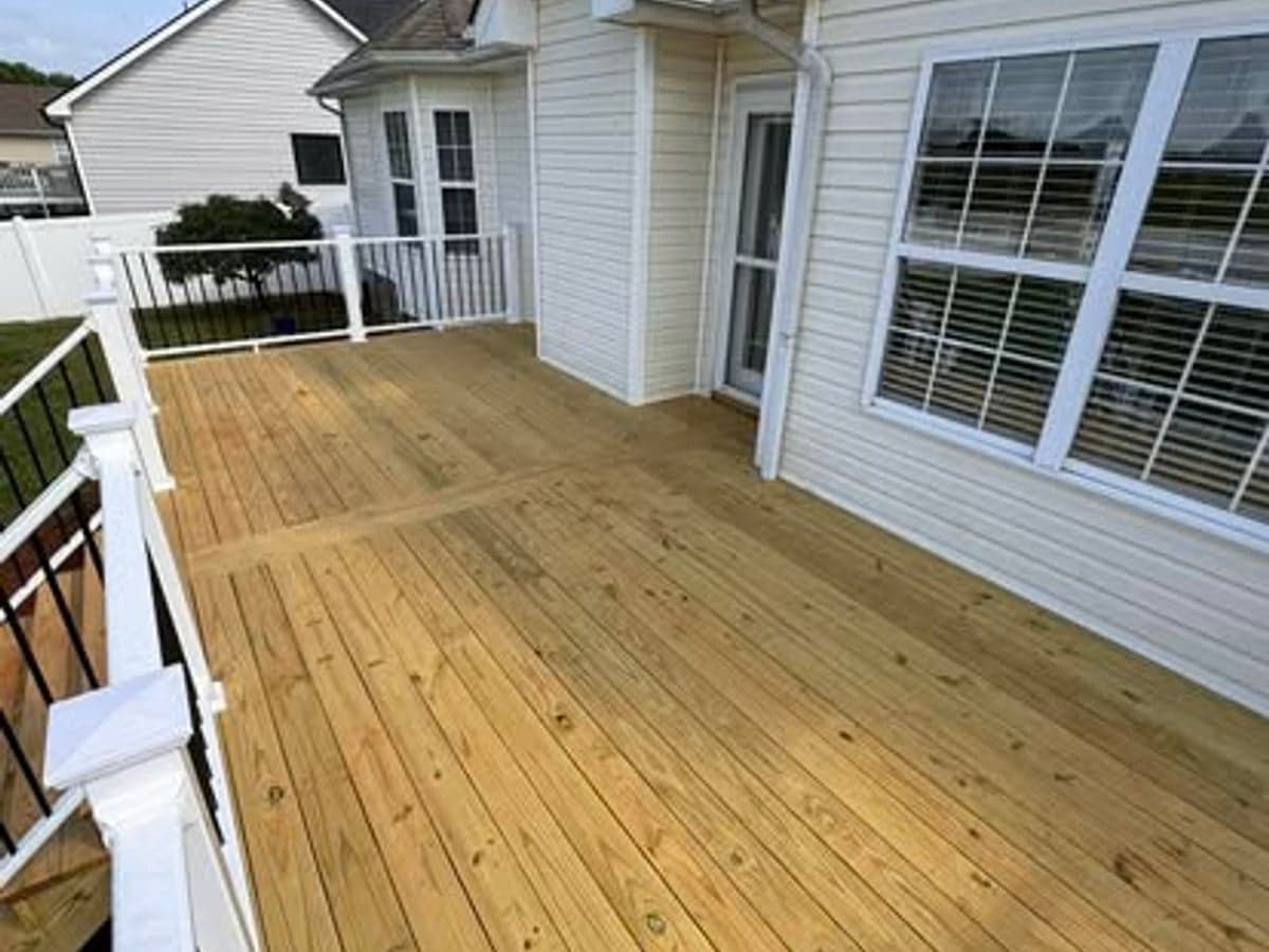 Custom deck and covered porch build in Clarksville, TN by JM Home and Property Services (6)