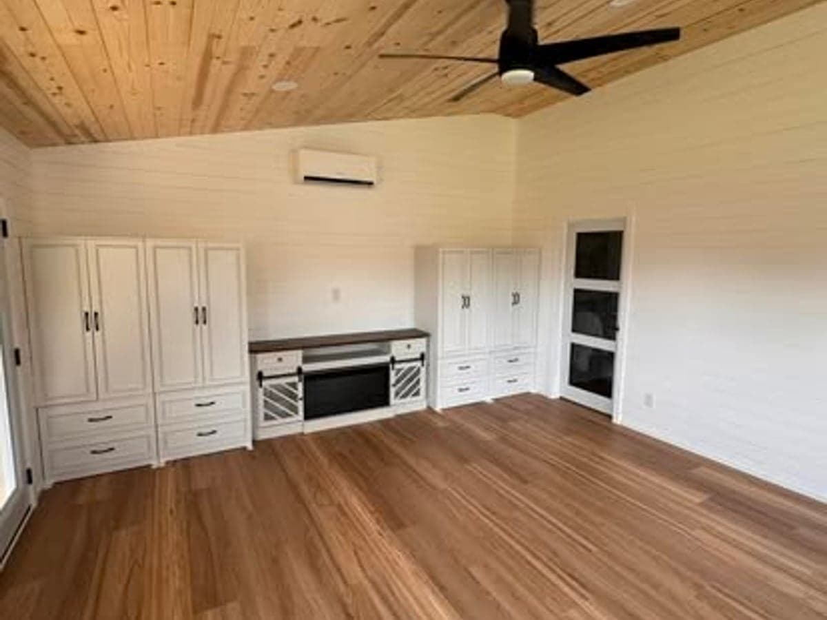 Kitchen and interior remodel in Clarksville, TN by JM Home and Property Services (3)