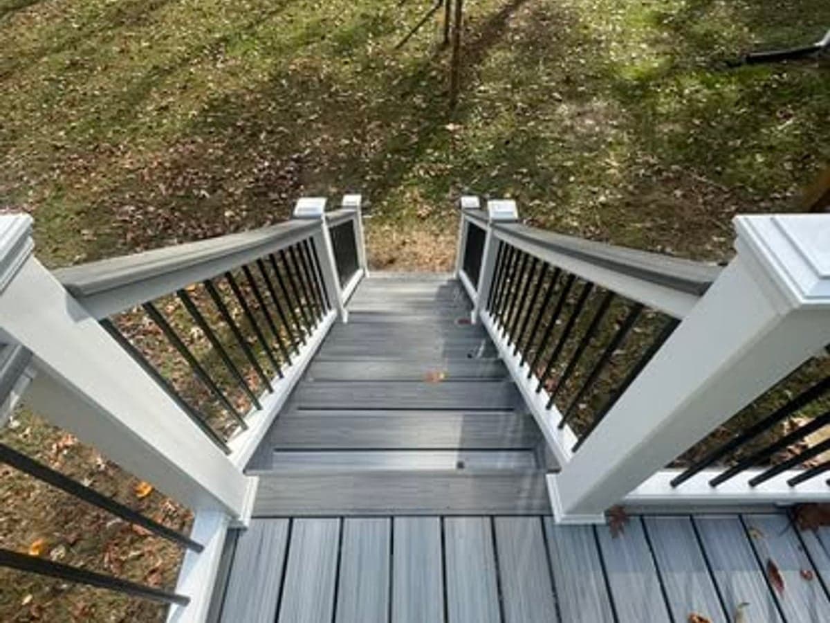 deck and porch build in Clarksville, TN by JM Home and Property Services (4)