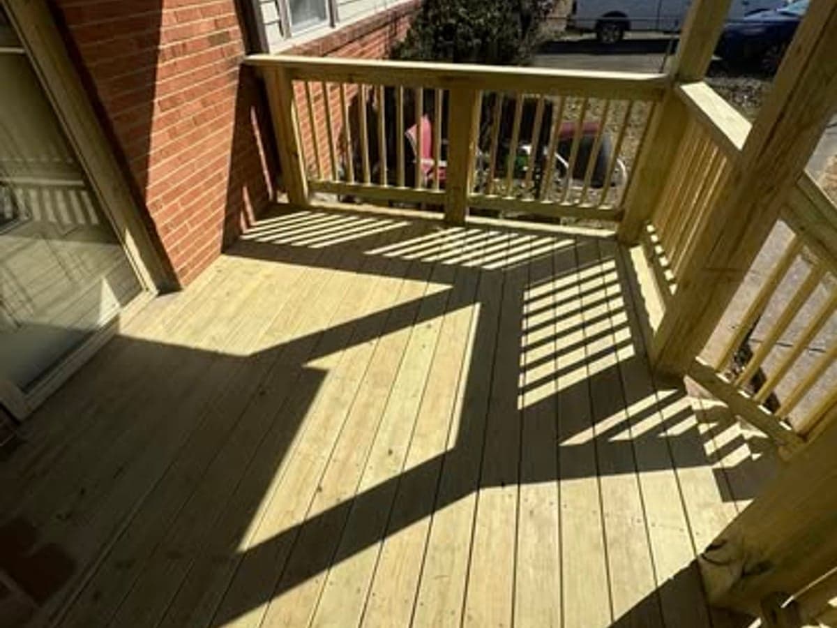 deck and porch build in Clarksville, TN by JM Home and Property Services (10)